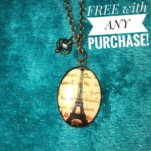🌺 Eiffel Tower necklace